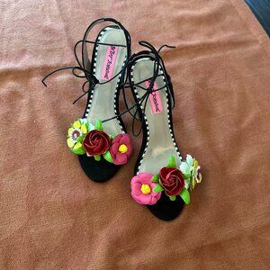 Betsey Johnson Floral and Striped Heels Sz 5.5